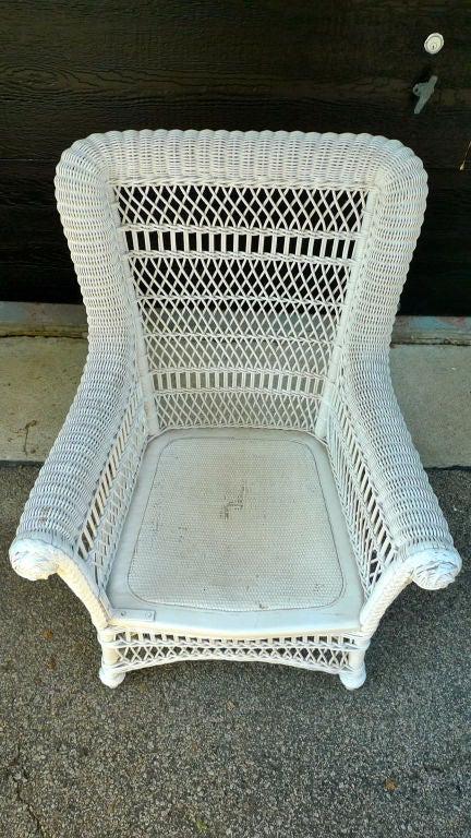 Antique Wicker Arm Chair 2