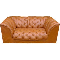 1970's Italian Tufted Leather Small Sofa by Ambienti Bernini 11