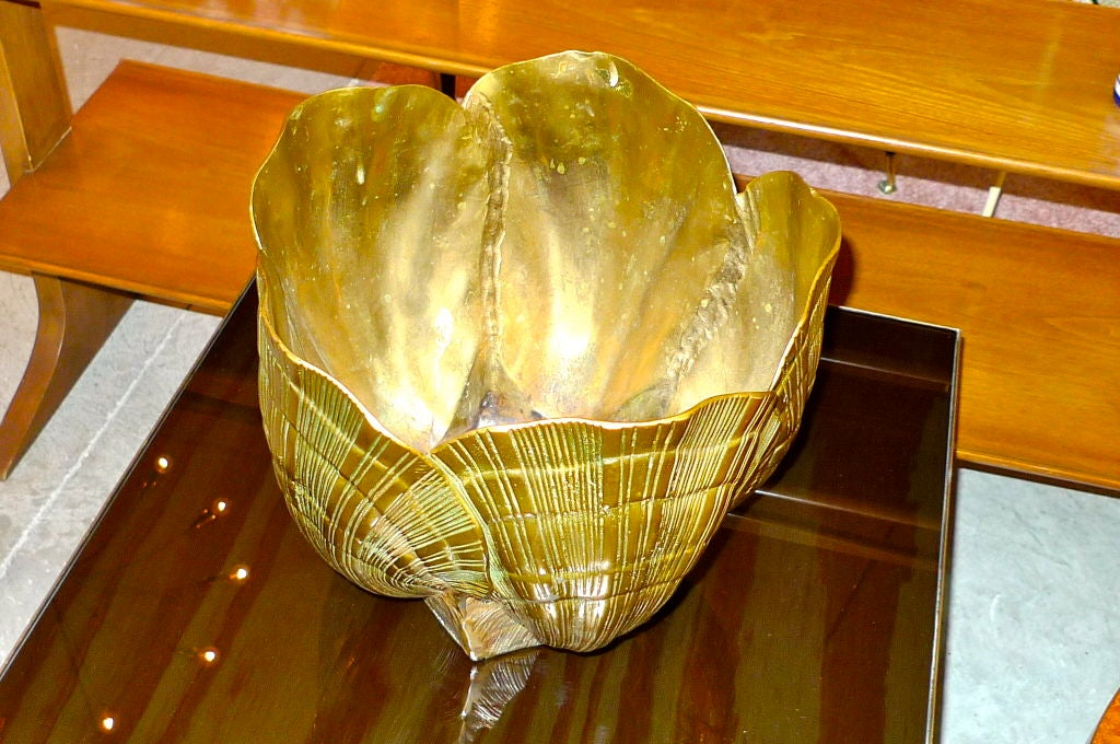 Mid-20th Century Solid Brass Cache Pot Jardiniere in Seashell Form