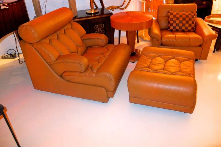 caramel leather chair
