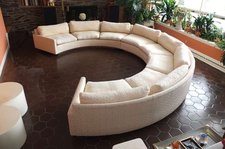 Milo Baughman for Thayer Coggin Circular Sectional Sofa In Good Condition In Hanover, MA