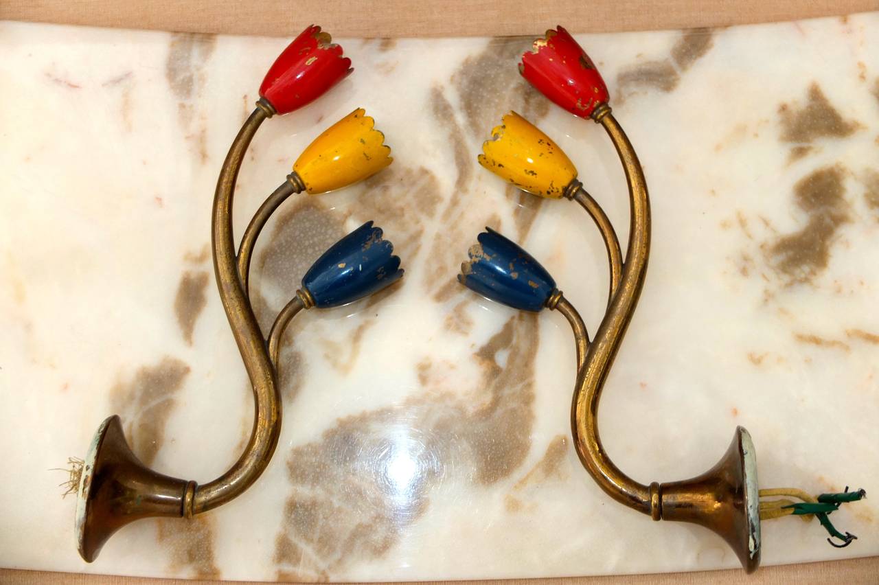 Two Pair of 1950s Italian Brass Sconces in Foliate Form For Sale 1