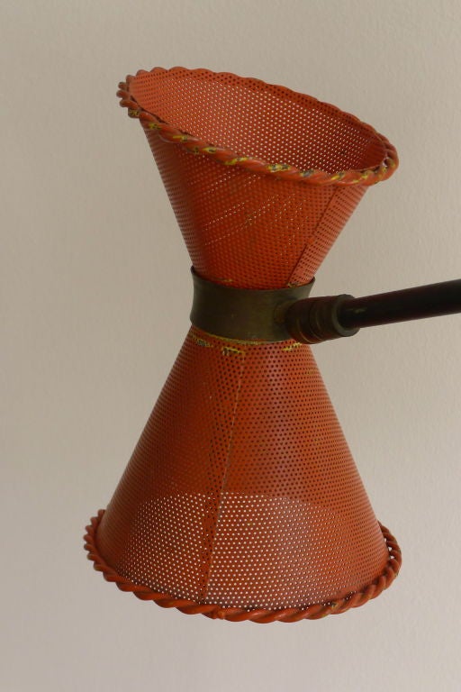 Dreibeinige Stehlampe mit drei Kegeln von Lunel, 1950er Jahre (Französisch) im Angebot