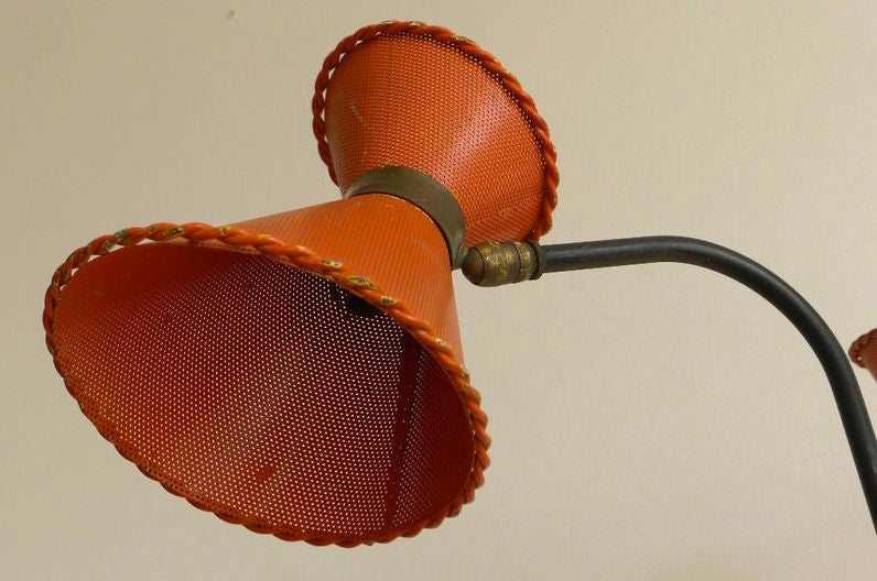 Dreibeinige Stehlampe mit drei Kegeln von Lunel, 1950er Jahre (Messing) im Angebot