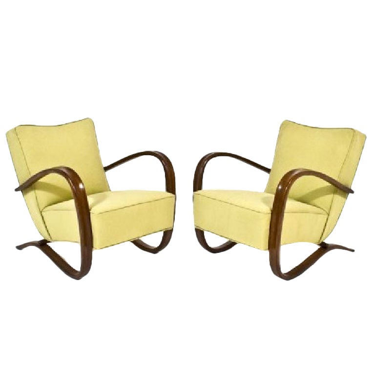 Pair of 
H269
 Lounge Chairs by Jindrich Halabala