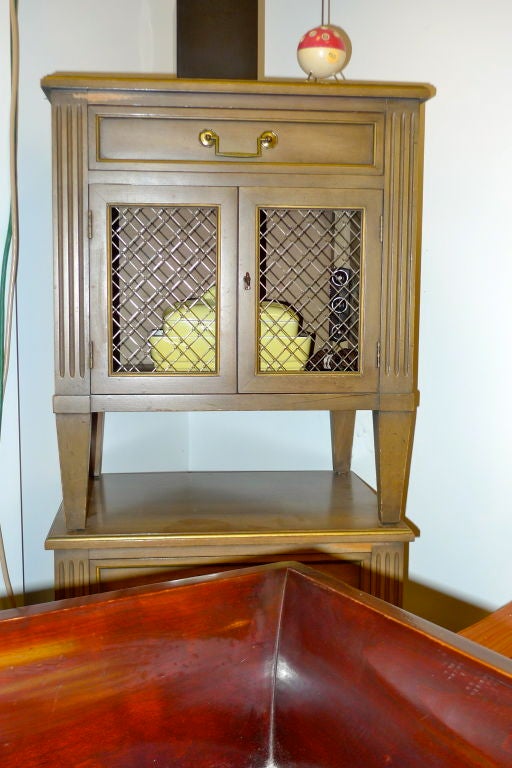 heritage henredon nightstand