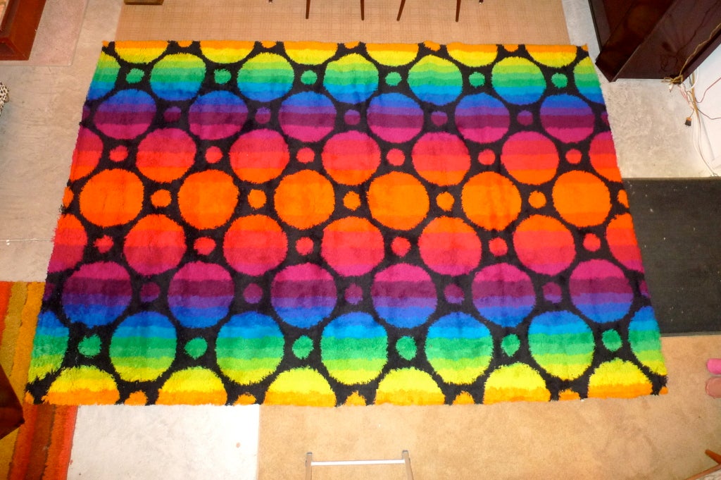 Hojer Eksport  Wilton Psychadelic Danish Rug In Excellent Condition In Hanover, MA