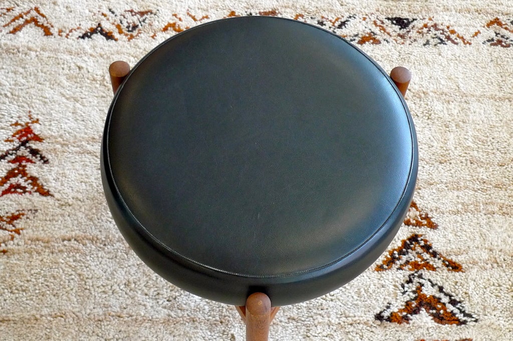 3 legged leather stool