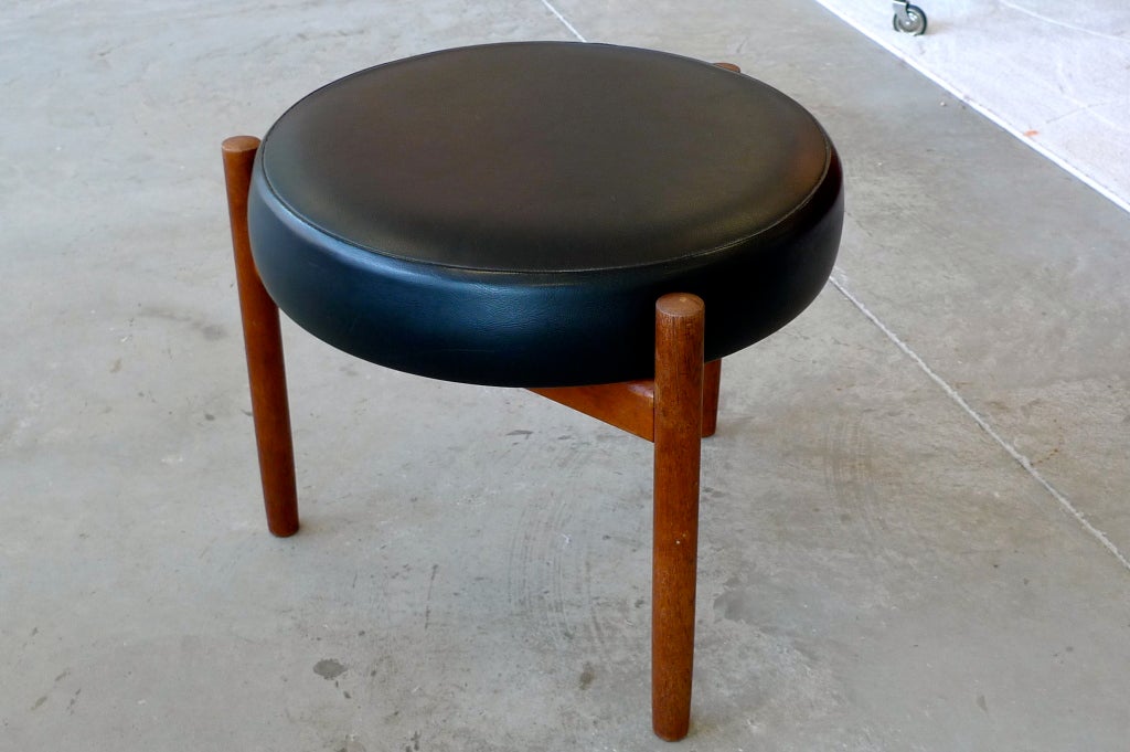 Spøttrup Møbelfabrik Round Teak & Leather 3 Leg Stool 1