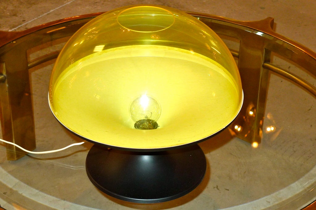 Italian Pop Art Yellow Plastic Dome Lamp For Sale 2