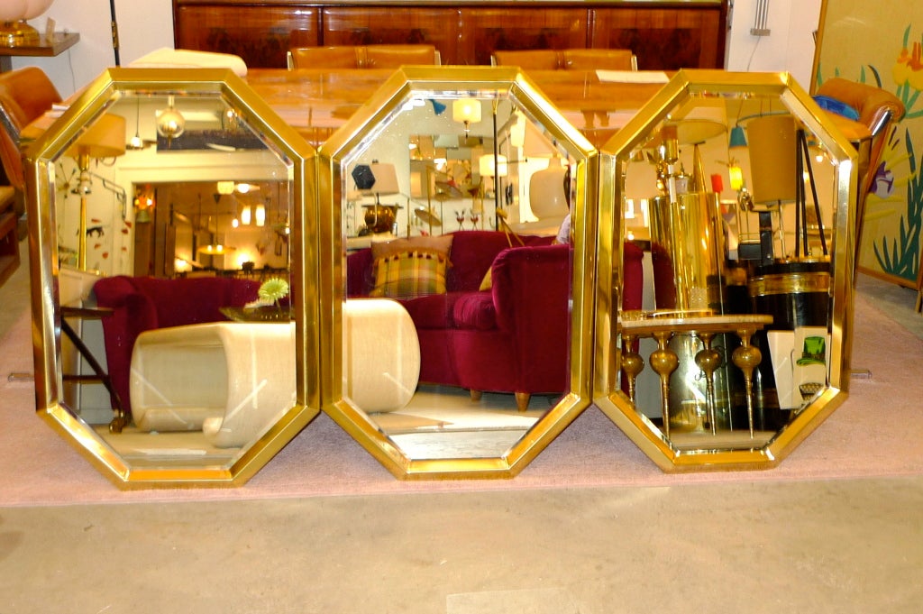 Octagonal Brass Mirror In Good Condition For Sale In Hanover, MA