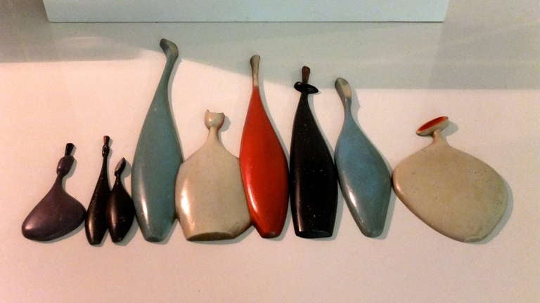 Mid-Century Modern Metal Wall Plaques of Stylized Wine Bottles By Sexton For Sale