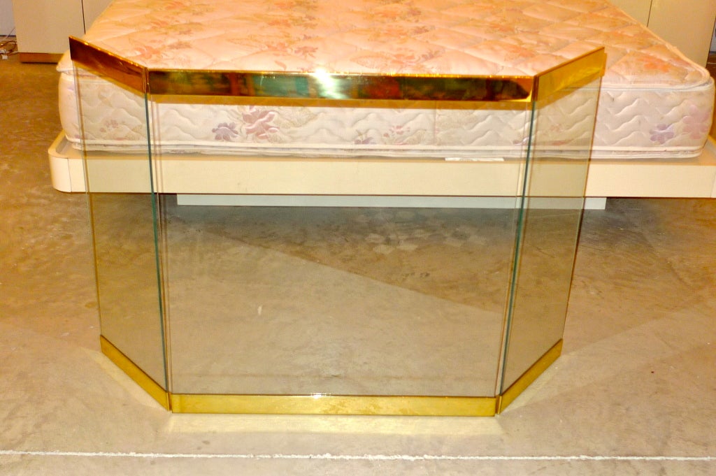 Glass & Brass Fireplace Screen In Excellent Condition In Hanover, MA