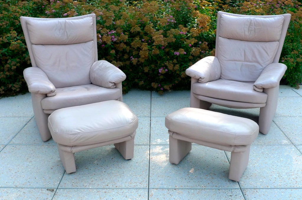 Pair of Leather Benz Adagio Recliners & Ottomans 2