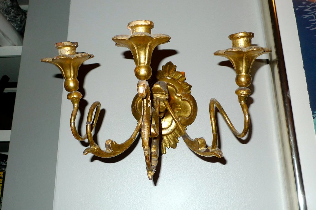 Pair of Period Baroque Venetian Giltwood Sconces In Fair Condition For Sale In Hanover, MA