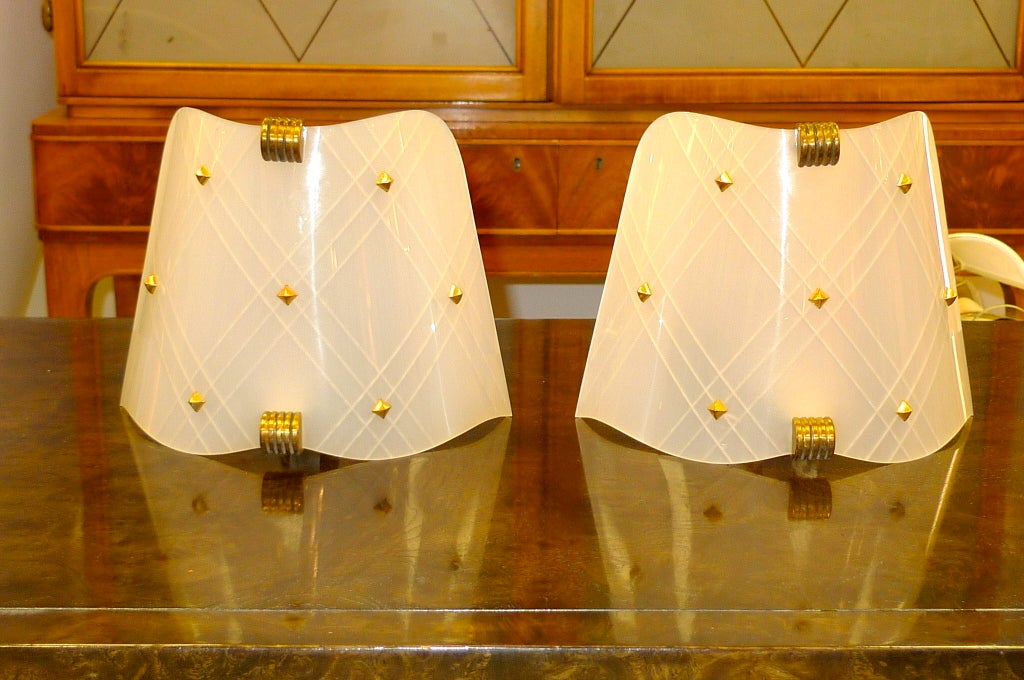 French Moderne Plexi Sconces (4 x) For Sale 5