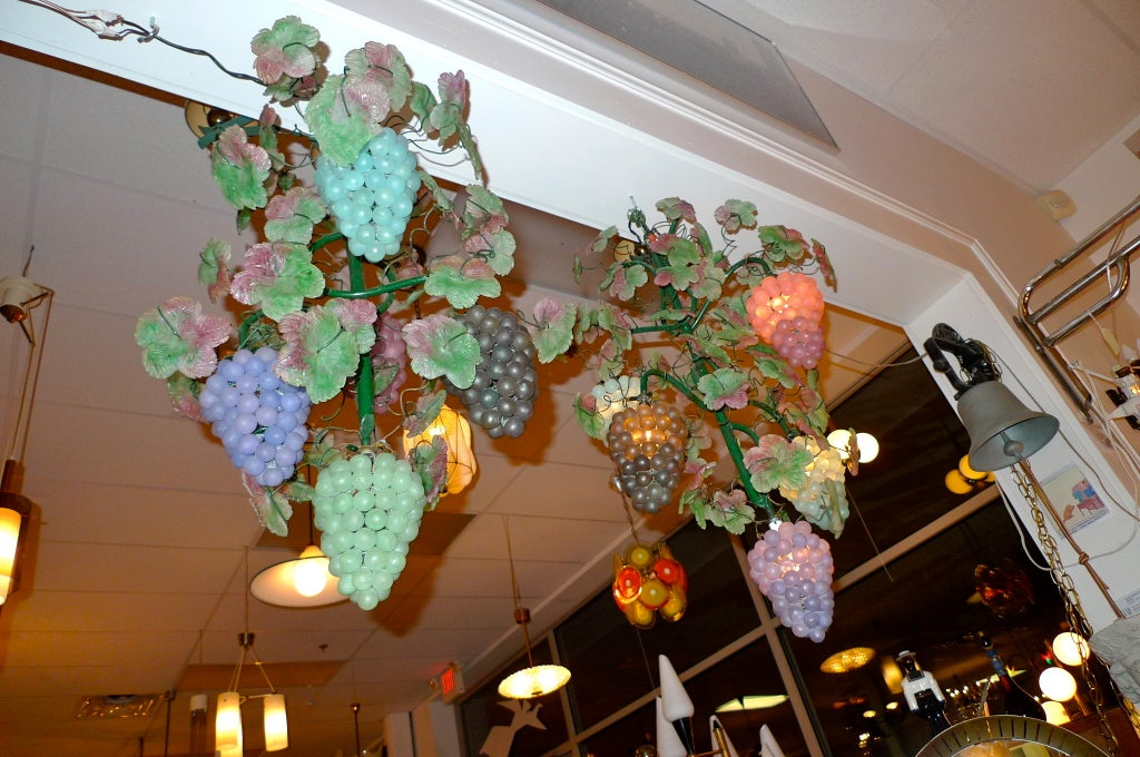 Cesare Toso Murano Glass Grape Vine Chandelier (2) For Sale 9