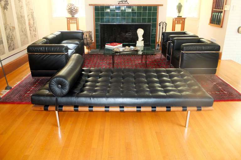 daybed barcelona by mies van der rohe
