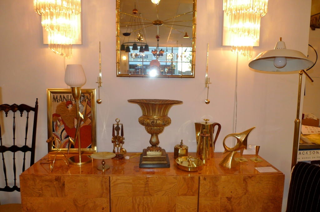 Bronze doré Lampe urne française en bronze doré en vente
