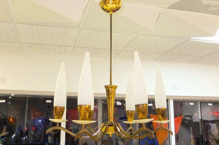 Americano Lampadario a sei bracci con candela Bras e Opaline in vendita