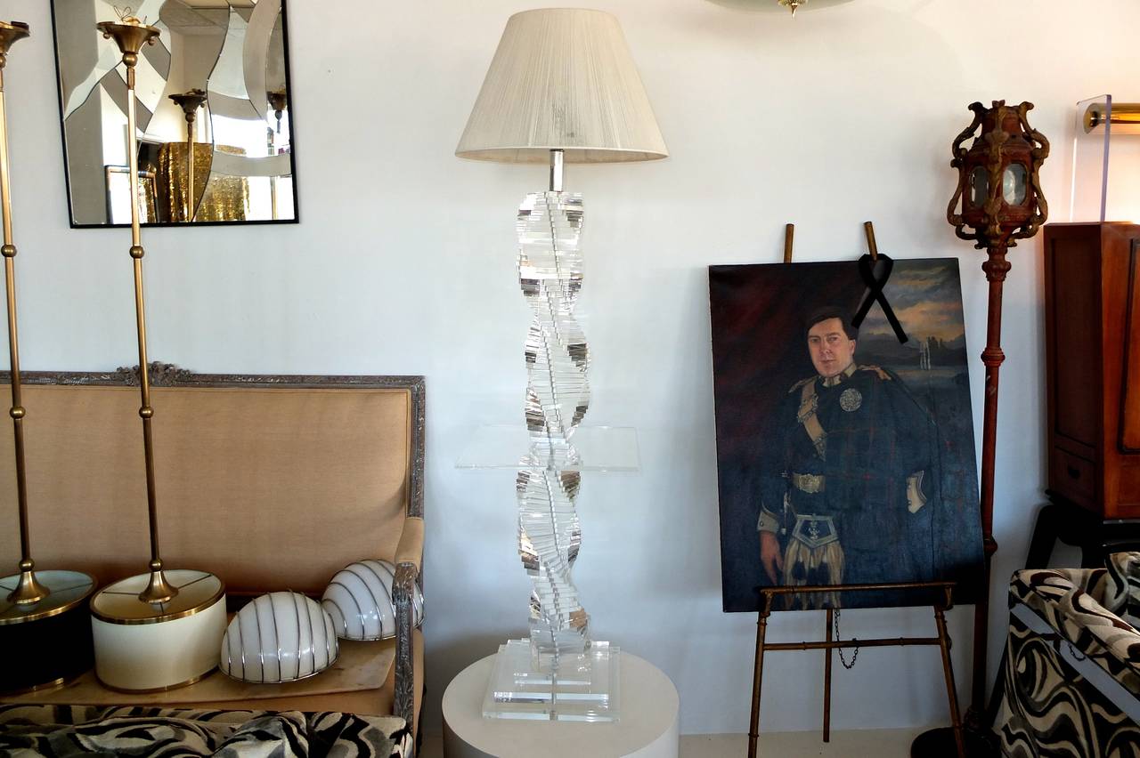 Lucite Stacked Block Floor Lamp with Side Table In Excellent Condition For Sale In Hanover, MA