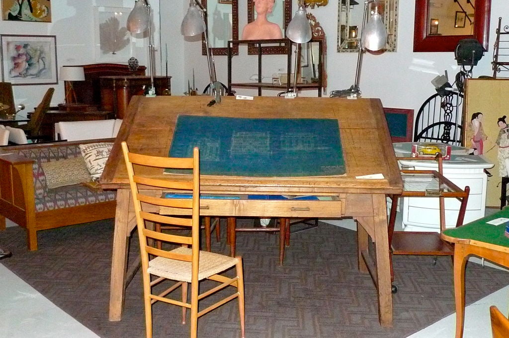 19th Century Chestnut Map or Drafting Table In Excellent Condition In Hanover, MA