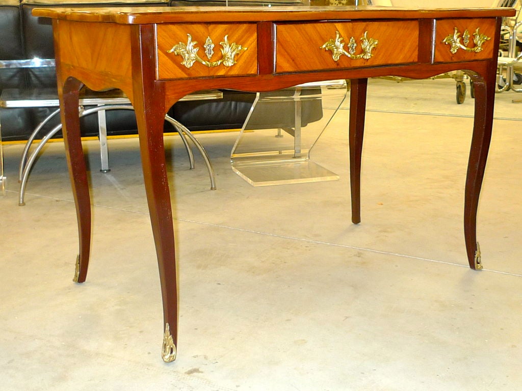 Period Louis XVI Kingwood & Purple Heart Writing Desk In Excellent Condition In Hanover, MA