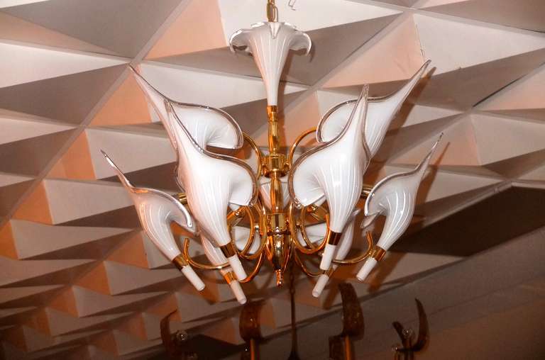 Beautiful Murano Calla Lily Chandelier by Franco Luce In Excellent Condition For Sale In Hanover, MA