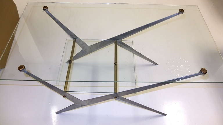 Milieu du XXe siècle Table à cocktail à deux pieds des années 1950 par Angelo Ostuni en vente