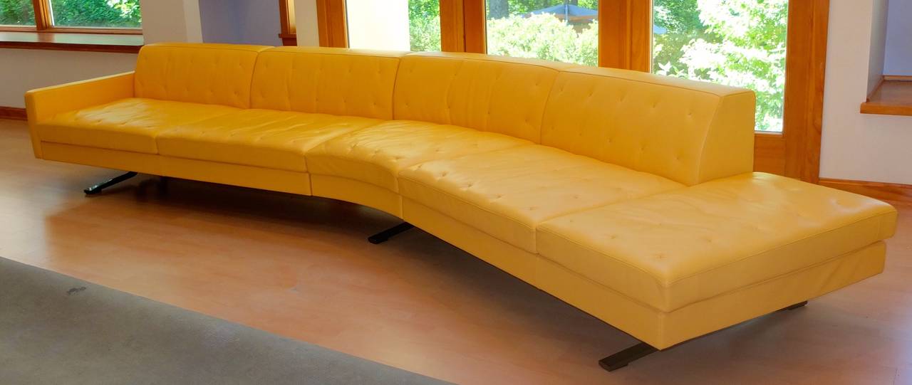 poltrona frau kennedee curved sofa