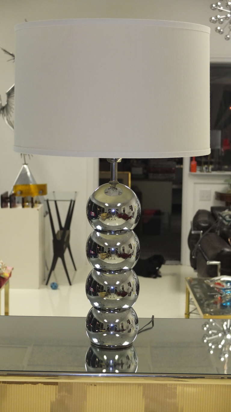 American Vintage Stacked Chrome Ball Table Lamp For Sale