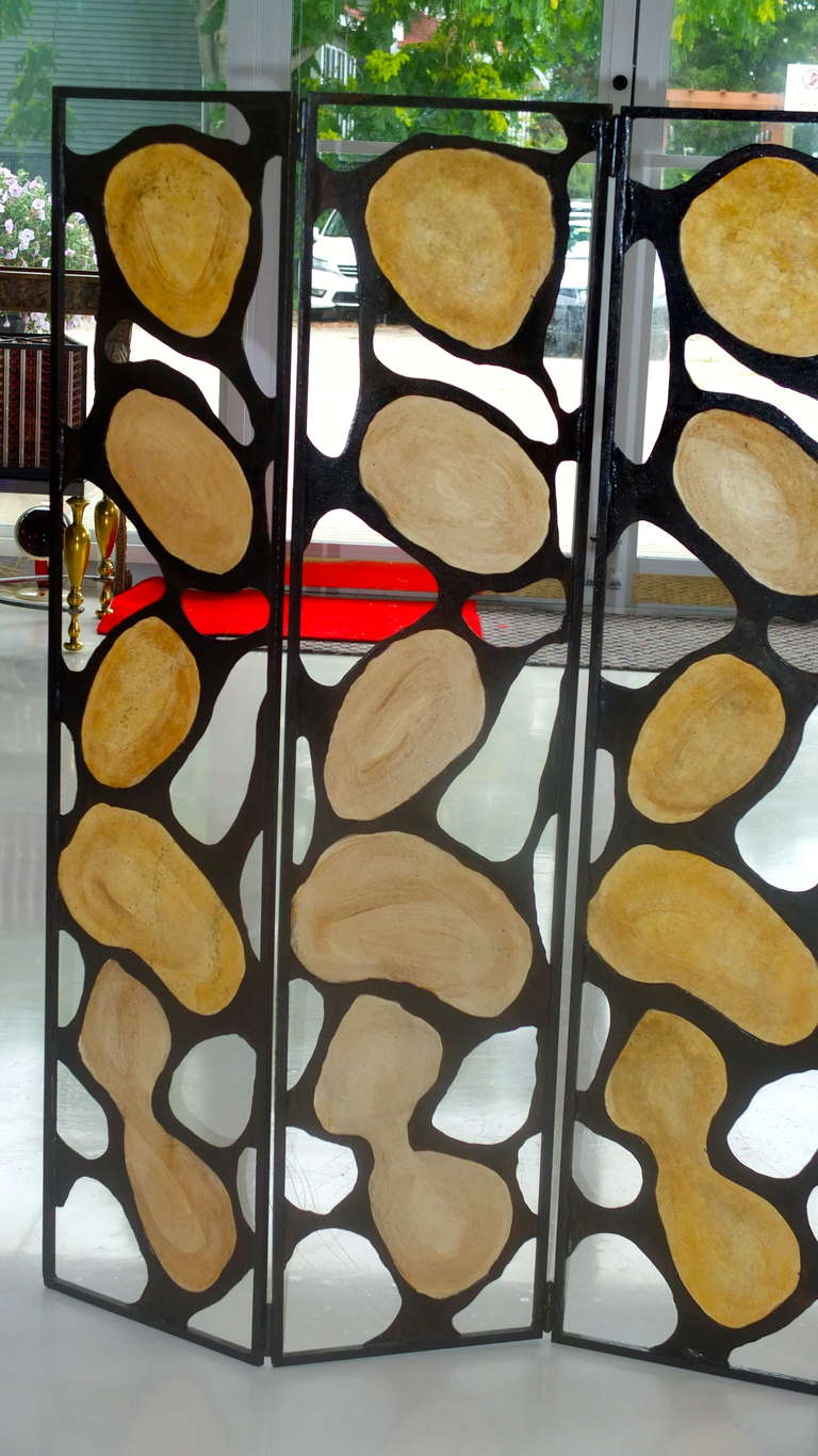 Mica & Iron Folding Screen In Excellent Condition In Hanover, MA