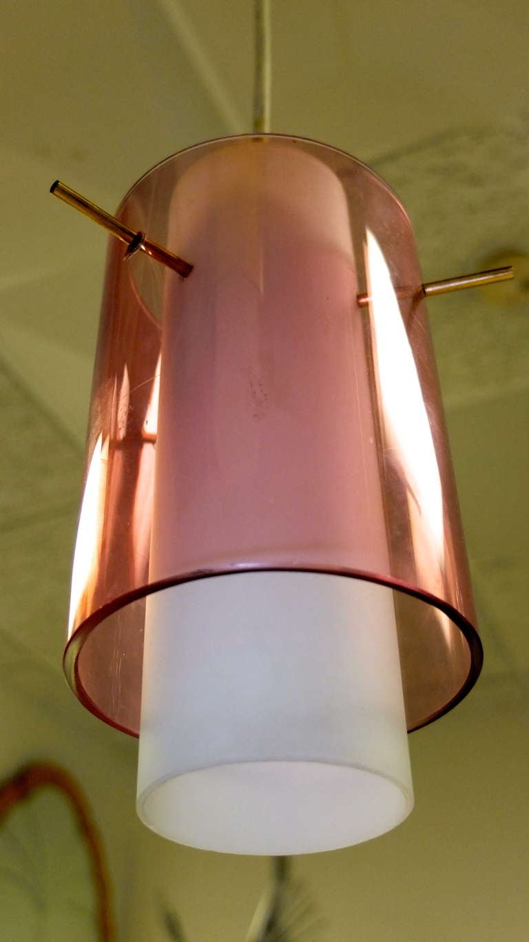 Suspension italienne des années 1950 en verre de couleur cylindrique à trois cylindres  en vente 3