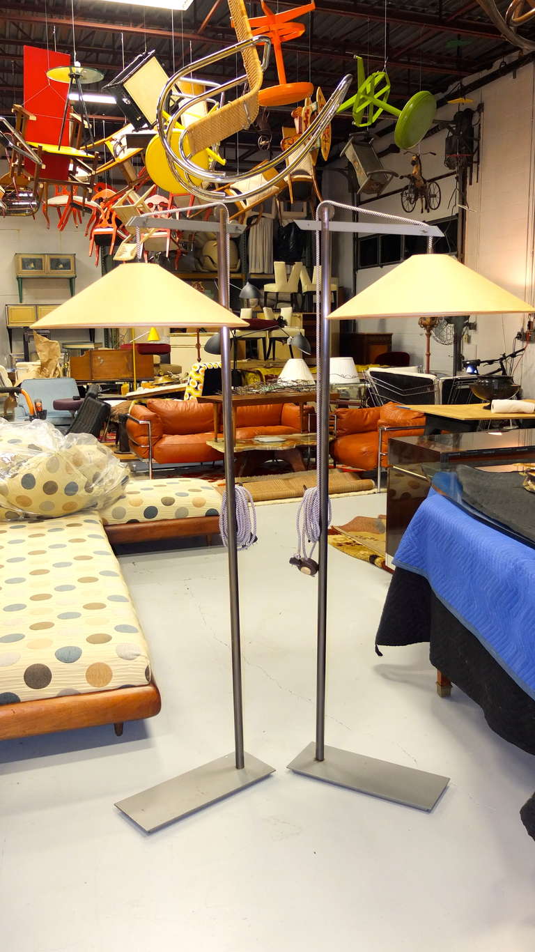Moderne Paire de lampadaires en kraft par Andree Putman pour Ecart International