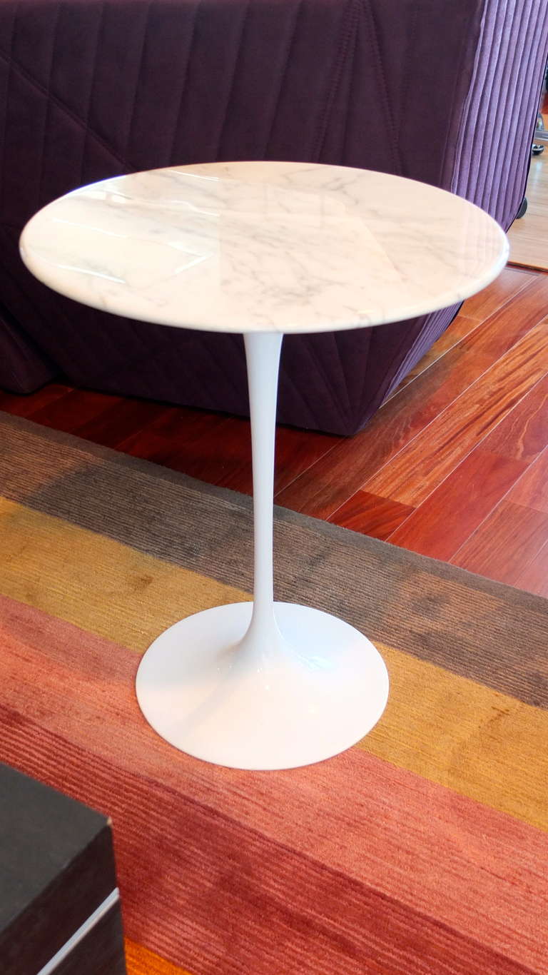 American Saarinen Tulip Side Table WIth Marble Top By Knoll