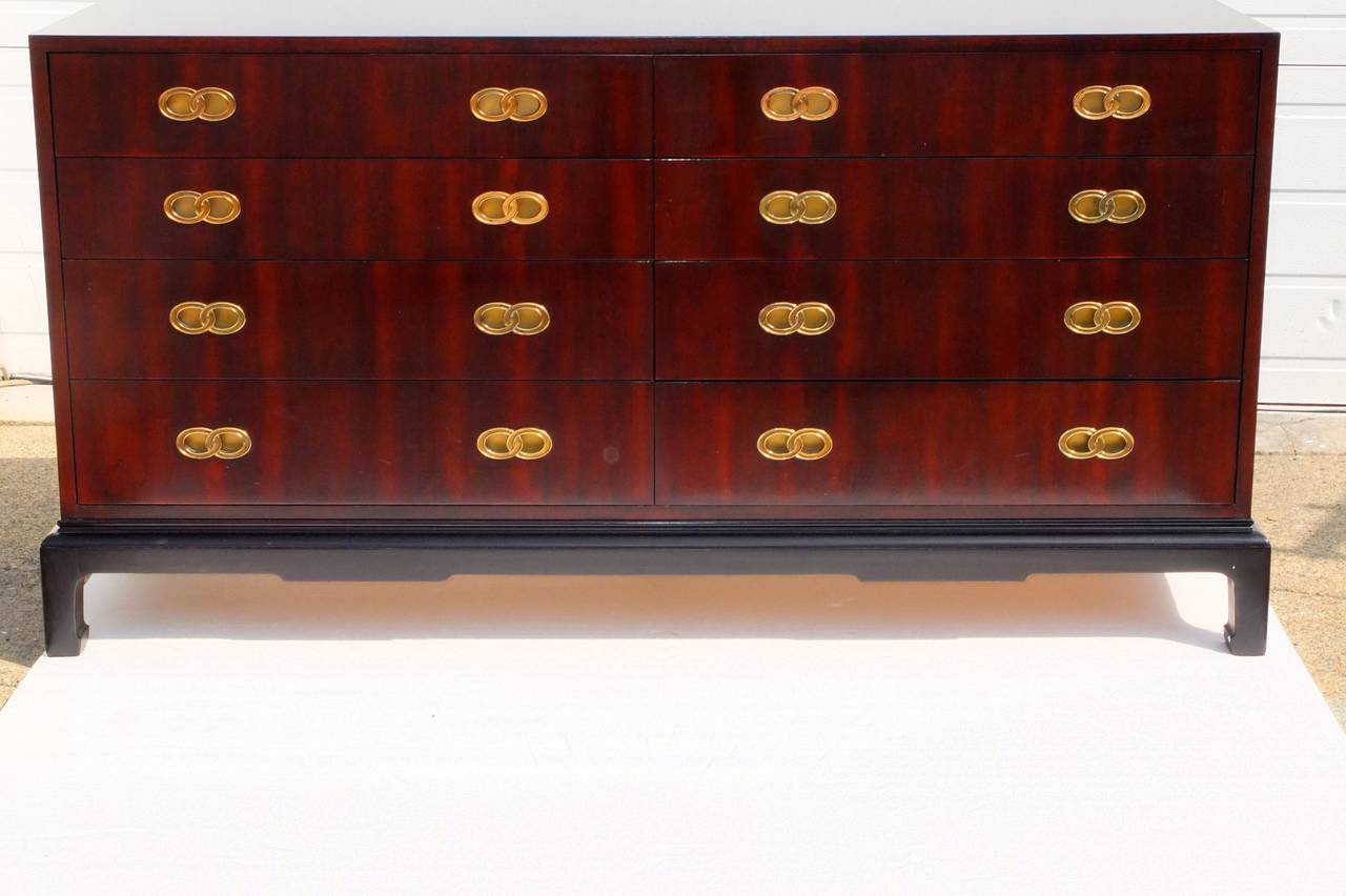 Mid-Century Modern Henredon Mahogany Eight-Drawer Dresser