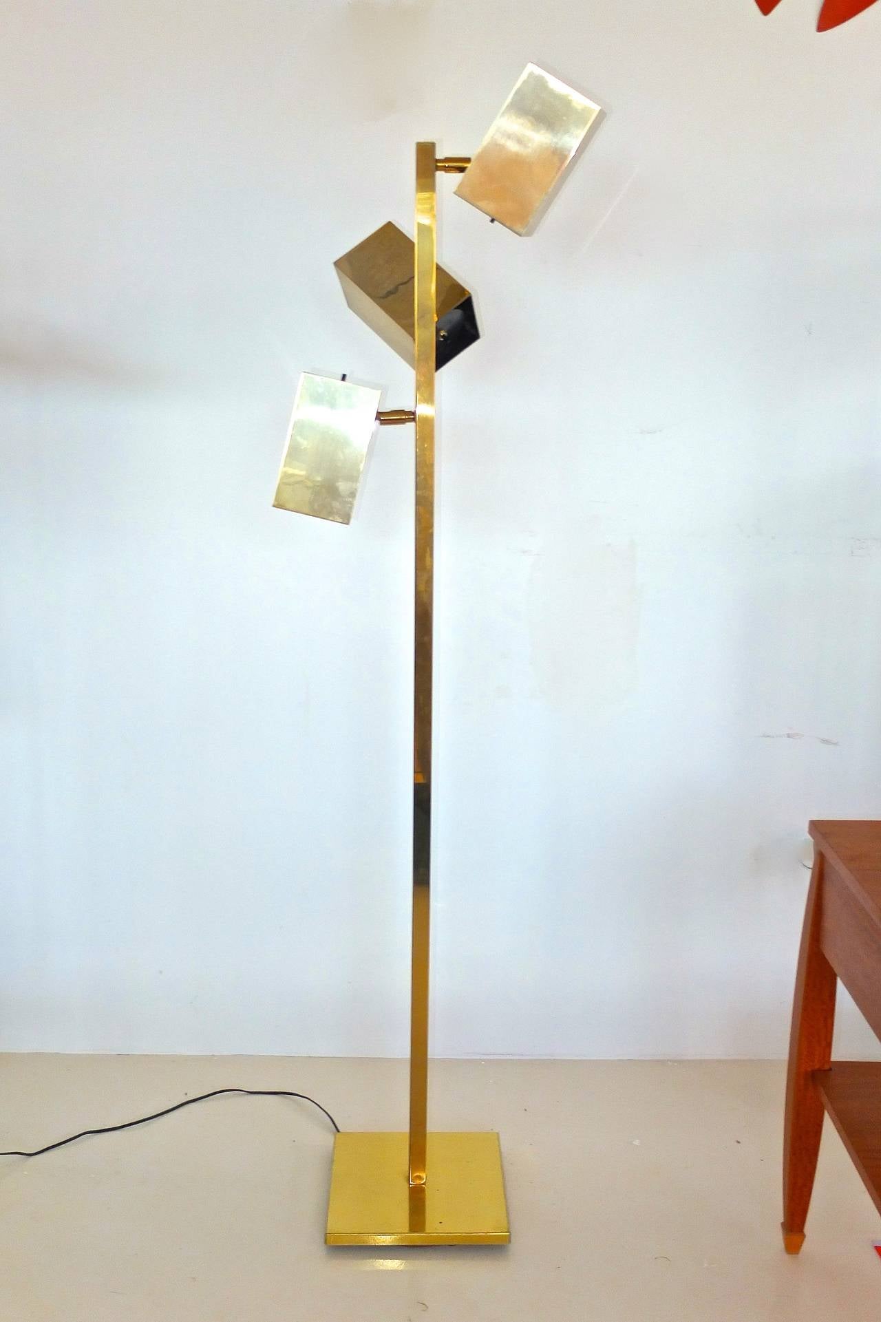 Robert Sonneman for Koch & Lowy Brass Cubist Floor Lamp In Good Condition For Sale In Hanover, MA