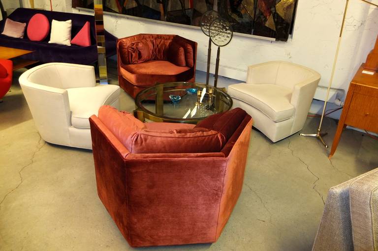 Pair of Harvey Probber Swivel Lounge Chairs In Excellent Condition In Hanover, MA