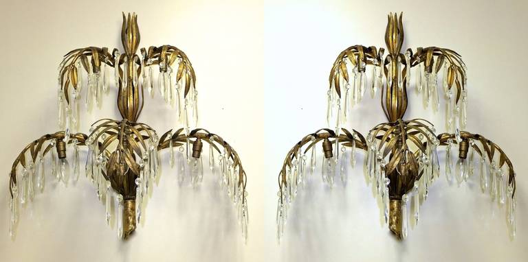 Mid-20th Century Pair of 1950s Italian Palma d'Oro Wall Sconces