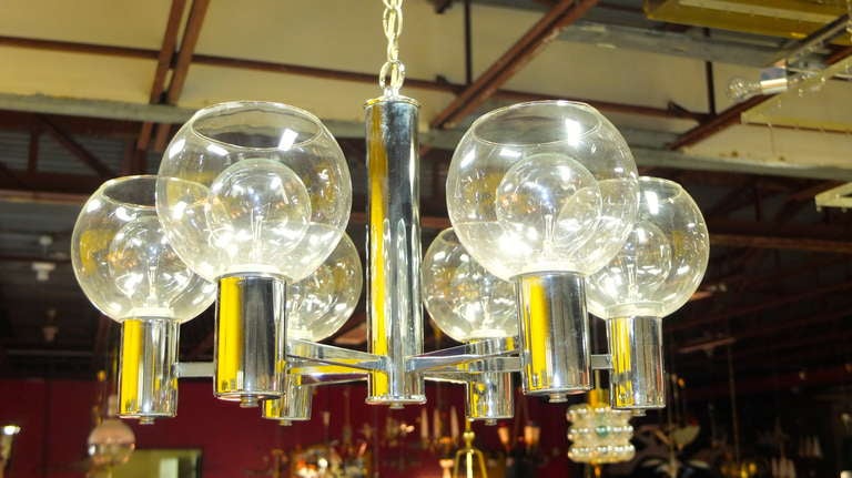 Americano Lampadario moderno a sei bracci in vetro e cromo in vendita