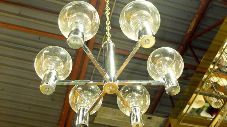 Lampadario moderno a sei bracci in vetro e cromo in vendita 1