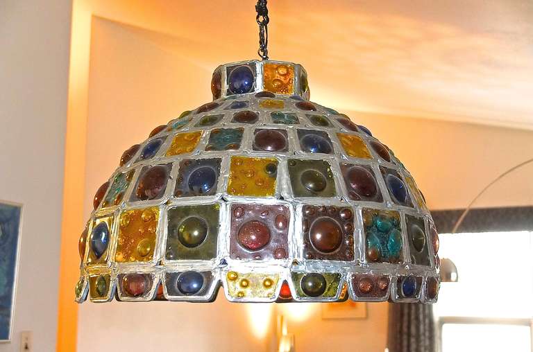 Dome shade pendant of leaded craft blown glass, Mexico 1950's. Felipe Derflingher for Feders, Vidrio Artístico de Cuernavaca. Artisanal blown glass squares set with silvered lead formed pendant lamp shade.



