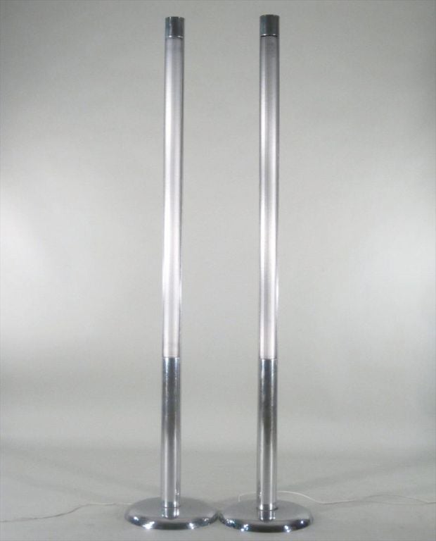 Mid-Century Modern 1970's Polished Aluminum Tubular Floor Lamp by Paul Mayen for Habitat For Sale