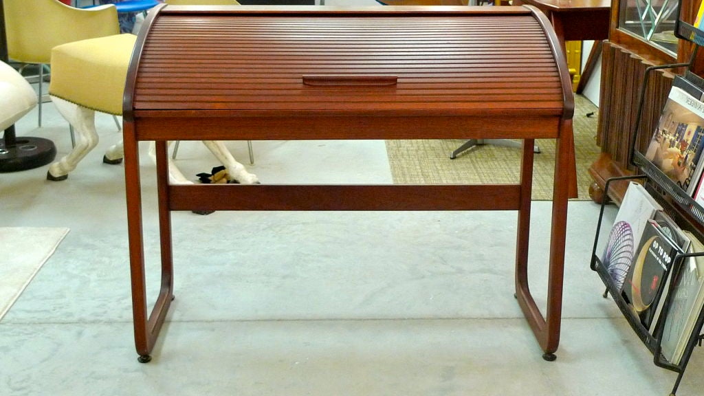I have not been able to find out who specifically designed this fabulous looking rolltop desk for maker Brown Saltman but they were known for their well-made and stylish furniture and employed designers such as Big names like John Keal, Paul Laszlo,