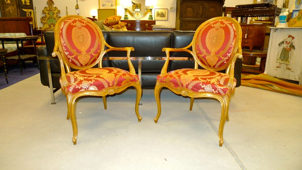 Settee and pair of fauteuils by old Italian chair carvers, Galimberti Lino. This firm, still in existence, supplies state room pieces for the White House, Buckingham Palace, the Kremlin and embassies around the globe.  One of the many benefits of