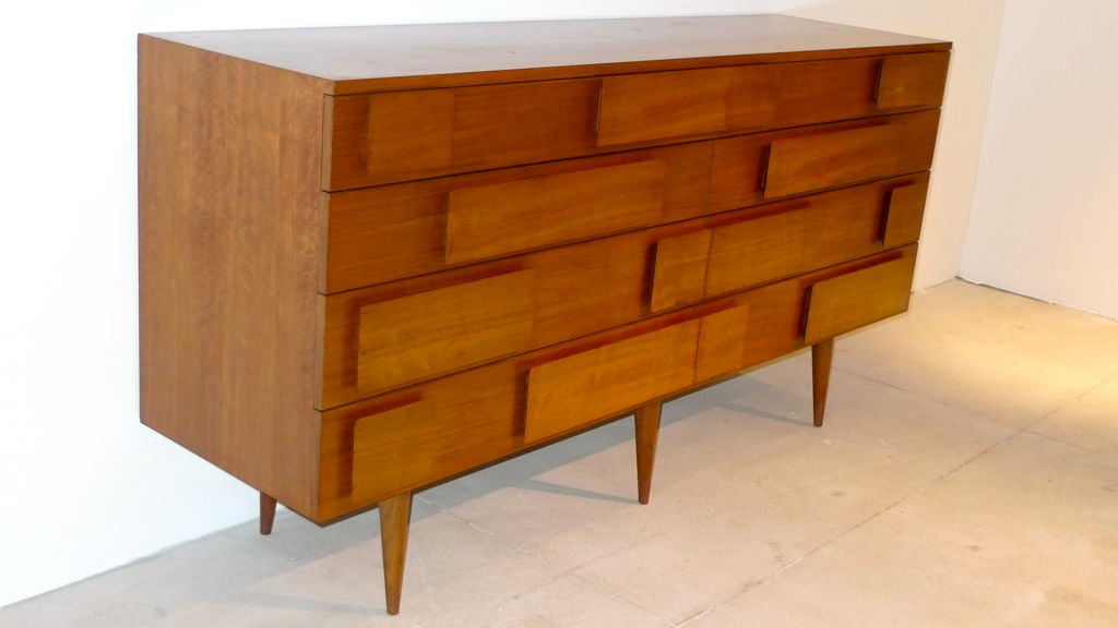 Figured Italian Walnut Chest by Gio Ponti for M. Singer & Sons 3