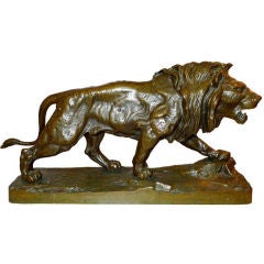 "Lion Marchant":: signé "P. Thomas":: Bronze