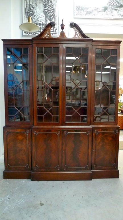 Mid-20th Century Custom Mahogany Chippendale Breakfront Bookcase