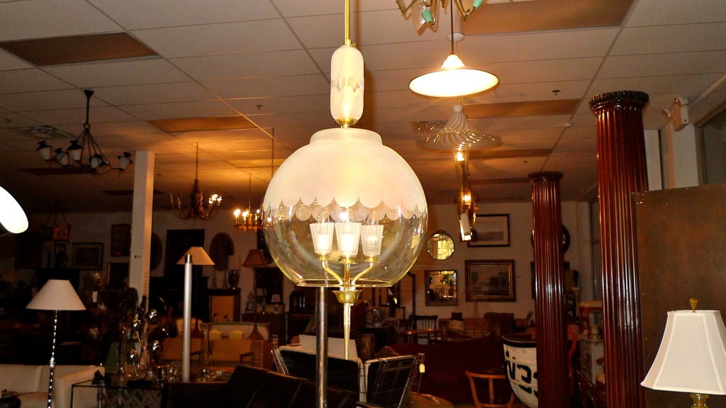 Laiton Lampe à suspension orbe italienne des années 1940 en vente