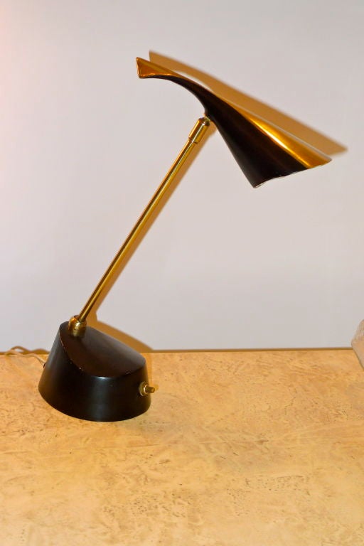 Lampe de bureau ou lampe murale pivotante par Laurel Lamp Studios en vente 1